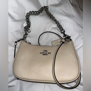 Coach Teri Cream Ivory Crossbody Shoulder Bag silver hardware